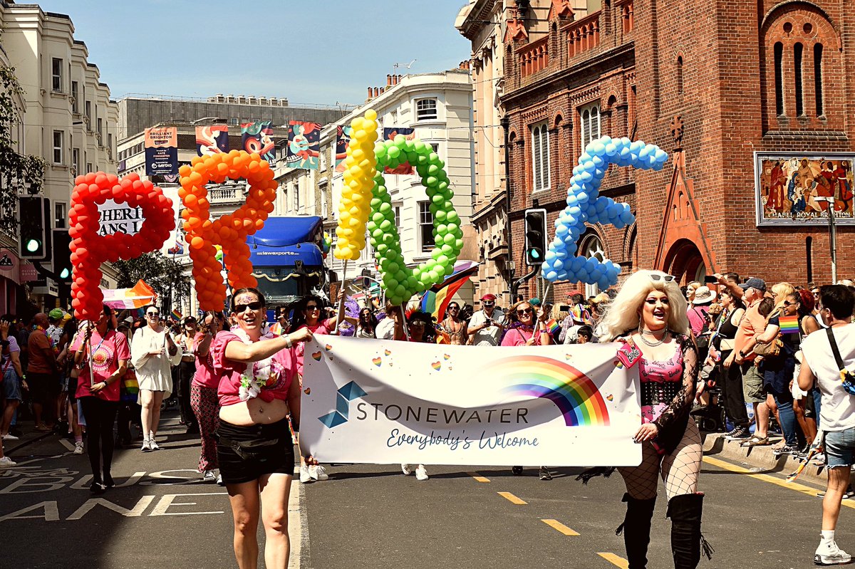 BreakGlassMag's tweet photo. A carnival of colour and noise as Brighton & Hove Pride returns to the city’s streets - more here...
https://t.co/6sCY8p6LQA
📸🖌 @16beasleyst
#BrightonAndHovePride #LoveProtestUnity #Pride2022 #Brighton #CommunityParade #PridePortraits https://t.co/DBDFPa0ZrE