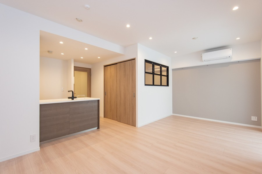 JpnRealtySTARTS's tweet photo. Floor Plan: 3Bedrooms
Price: JPY93.8M ≒ USD695K ≒ EUR683K
Size: 66.89m2 / 719.99ft2
#renovation #realestate #property #petfriendly #dishwasher #Koraku #BunkyoWard #JR #TokyoMetro #ToeiLine #Tokyo #Japan #sale https://t.co/oOMsLURleg