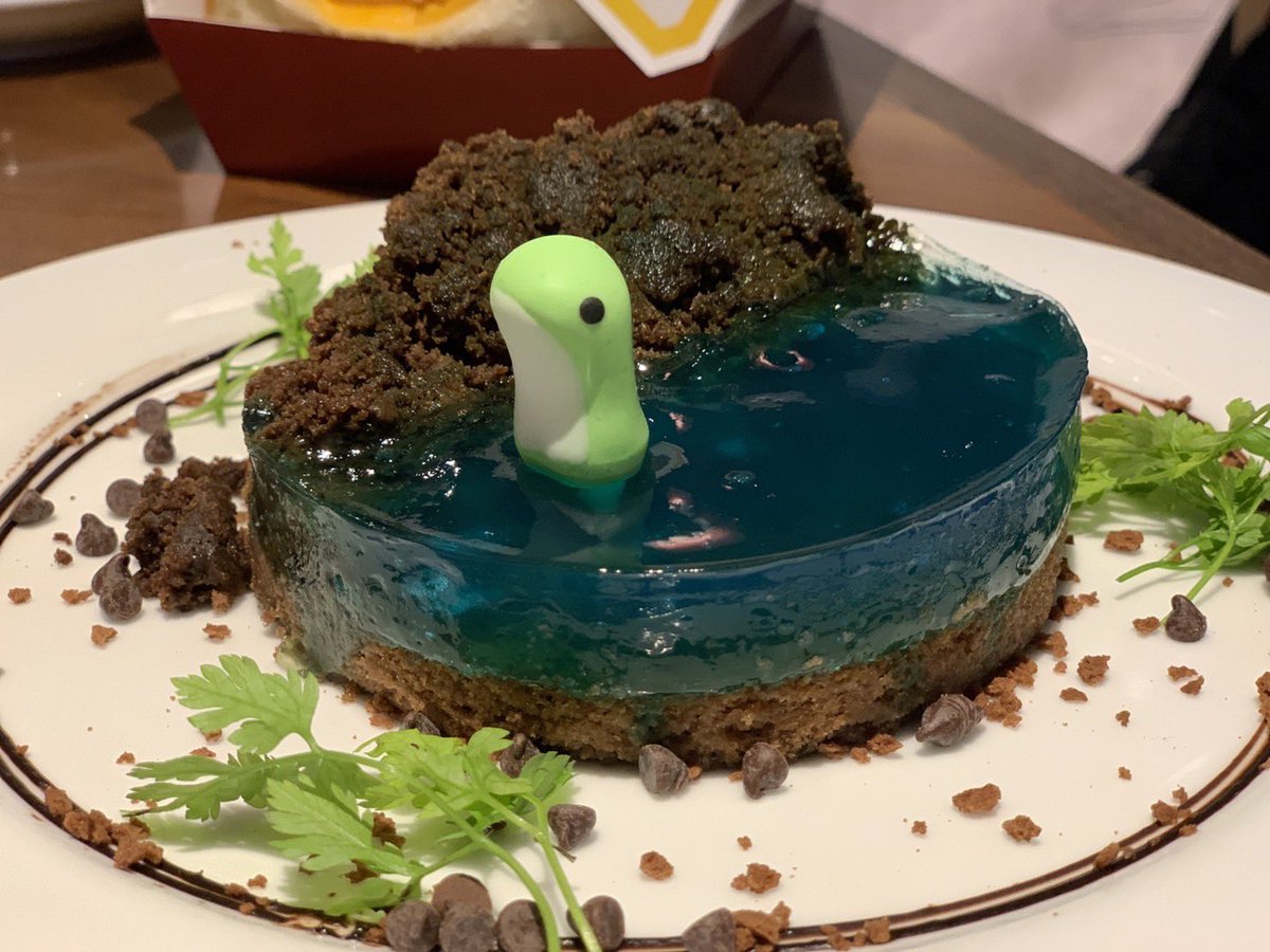 ARCUSBASE's tweet photo. しっかりケーキも食べてきました🍰
お土産も無事GET✨
とても素敵な空間ありがとうございました😍

帰ったら
もうひと仕事して、APEX🎮

#APEX   #ネッシーカフェ　#apexカフェ https://t.co/NUun6prm9E