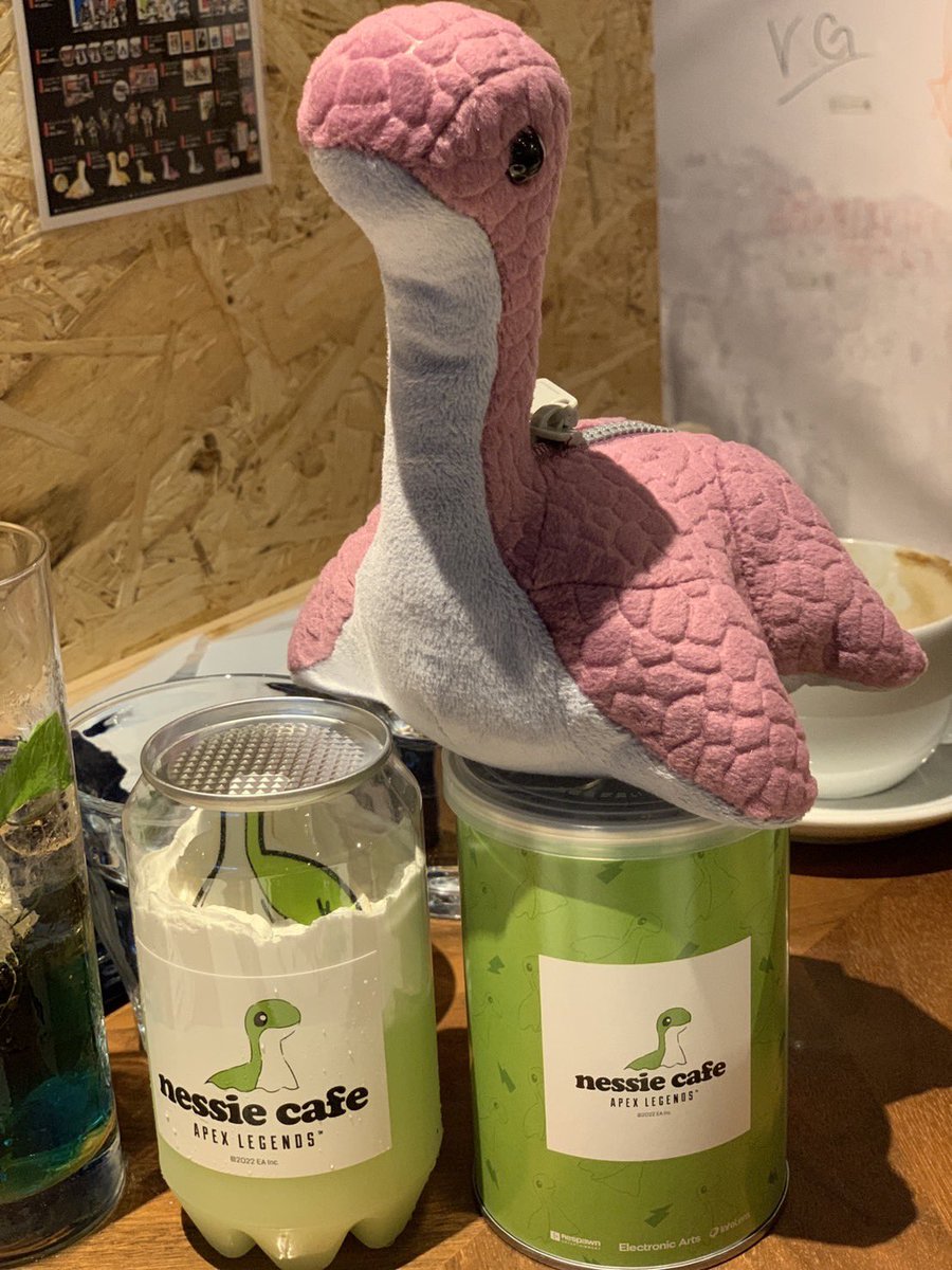 ARCUSBASE's tweet photo. しっかりケーキも食べてきました🍰
お土産も無事GET✨
とても素敵な空間ありがとうございました😍

帰ったら
もうひと仕事して、APEX🎮

#APEX   #ネッシーカフェ　#apexカフェ https://t.co/NUun6prm9E