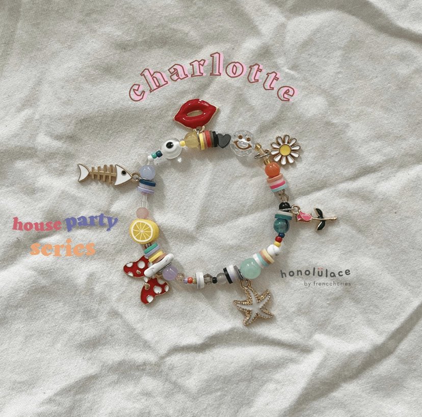 threadshopee's tweet photo. ✨Charlotte Bracelet✨

https://t.co/UzH6nbgikb https://t.co/wj8nIt14eX