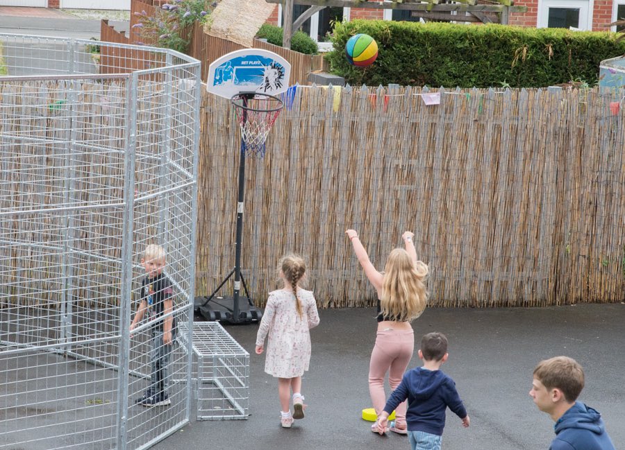 nowchurchuk's tweet photo. Thank you to players of @PostcodeLottery for the Magic Little Grant which is supporting summer stay and play sessions with breakfast and lunch for al the family. @Localgiving 

#worksop #loveworksop #langold #summer2022 #healthyeating #haf https://t.co/3z912zD7x4