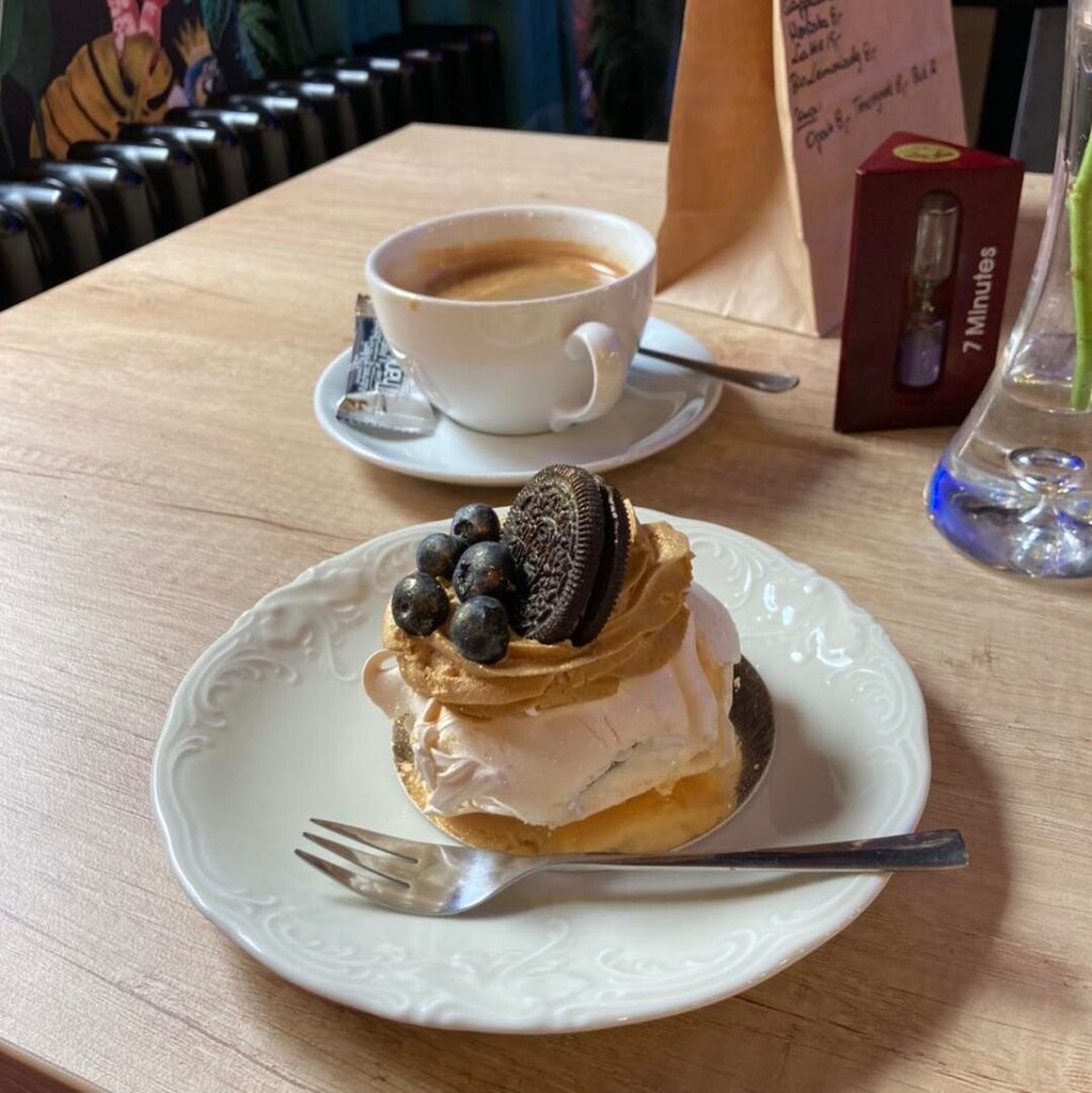 PrzystanekD's tweet photo. ☕️ kawa czarna
🍰 beza z ciastkiem
💸 24 zł
🍽 Dobra Nowina
🏘 Nowa Ruda
#przystanekd #smakidolnegośląska #nowaruda #kawa #ciastko #beza https://t.co/wwDhmGAwH5 https://t.co/WPcHL9dEQK