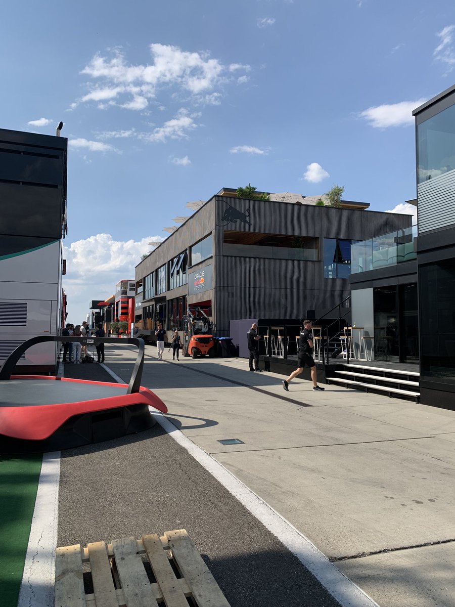 Sevina (@sevinalikesf1) on Twitter photo 2022-08-08 10:43:12 THURSDAY: Drivers on their way to the media pen to be interviewed. Martin Brundle from Sky seen here briefing @GeorgeRussell63 prior, @alex_albon looking real serious on the phone, @alo_oficial being approached for a selfie. THURSDAY: Drivers on their way to the media pen to be interviewed. Martin Brundle from Sky seen here briefing @GeorgeRussell63 prior, @alex_albon looking real serious on the phone, @alo_oficial being approached for a selfie.