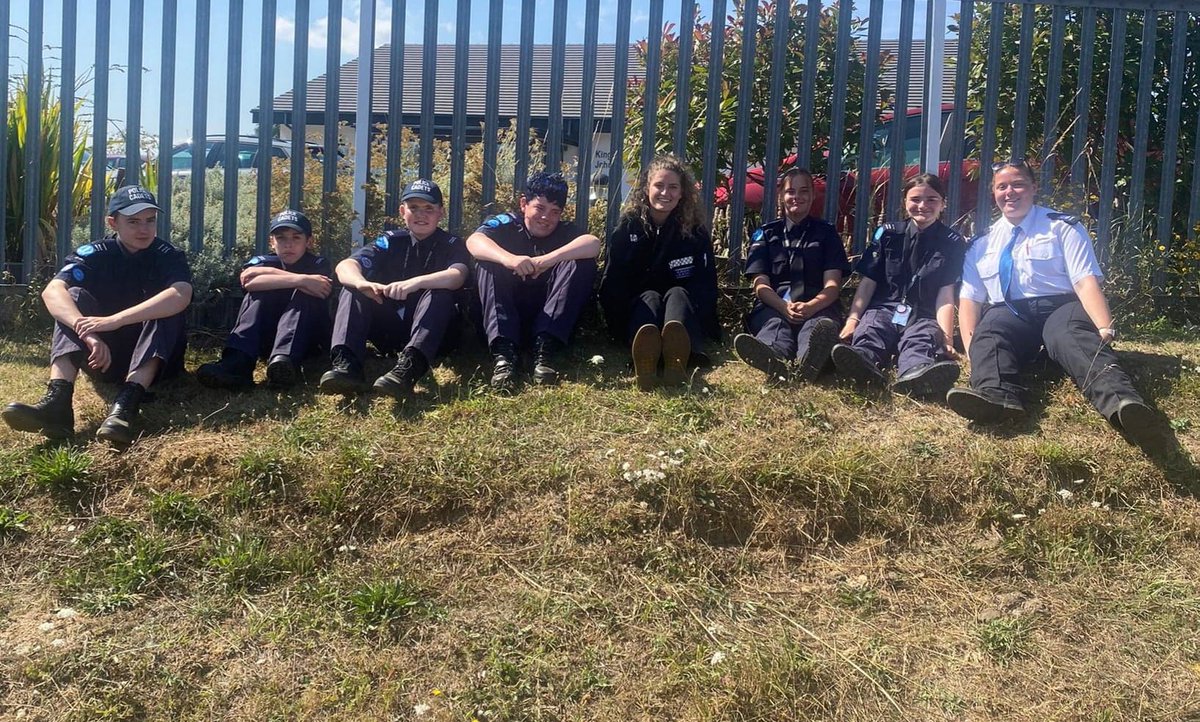 KentPoliceDover's tweet photo. Members of #DoverVPC attending #DoverTransportMuseum on both Saturday & Sunday, engaging with visitors to the site and marshalling the car park area. We are very proud of our #PoliceCadets, who attended 4 events over the course of the weekend. @NationalVPC #Dover https://t.co/IV3ryG86o8