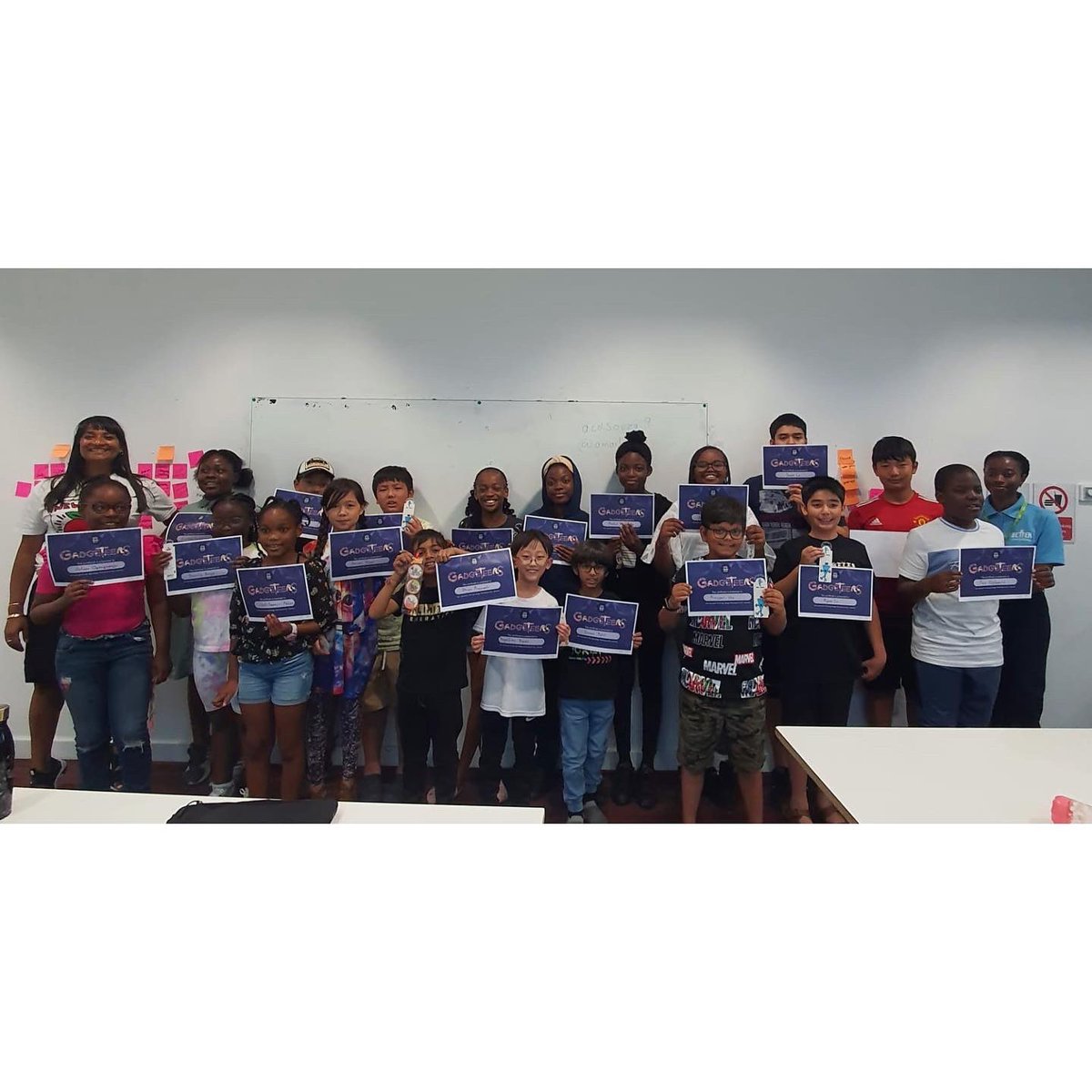WoolwichLibrary's tweet photo. It was a fantastic #Gadgeteers App Design Workshop at #WoolwichLibrary yesterday! The children made some really creative and interesting designs! 📱Well done to all the attendees, remember to join the #SummerReadingChallenge 📚 @greenwichlibs #LoveYourLibrary https://t.co/I6tvvbbAC2