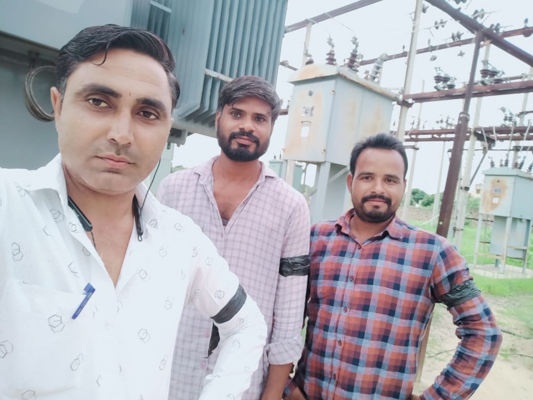 ✍️ #ऊर्जा विभाग के सभी कर्मचारी भाईयो कल सुबह ( 8 अगस्त 2022 ) एक-दूसरे को फॉलो करते हुवे और रीट्वीट करें 

#बिजली विभाग में #पुरानी पेंशन लागू करो राजस्थान सरकार 

<a href="/PrthveerajG/">prathviraj gurjar</a> <a href="/MeenaBagru/">Bajrang Lal Meena Bagru</a> <a href="/BRChoudhary92/">B.R. Mundel</a> <a href="/ankittiwadi/">Ankit Tiwari</a> <a href="/zeerajasthan_/">ZEE Rajasthan</a> <a href="/1stIndiaNews/">First India News</a> <a href="/ndtvfeed/">NDTV News feed</a> <a href="/News18Rajasthan/">News18 Rajasthan</a>