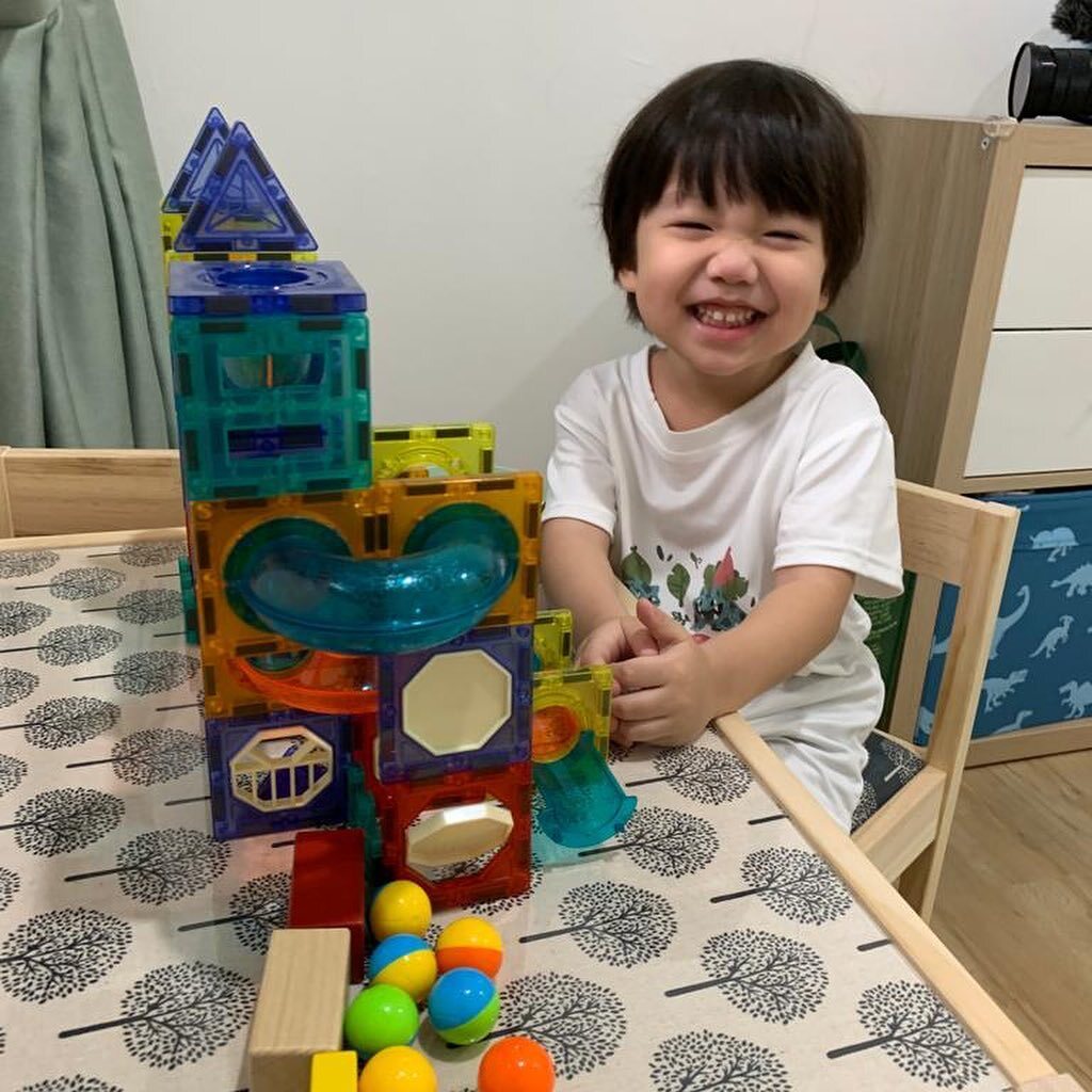 carrielow's tweet photo. My little one turns 3 today!!! Where did time go? He’s such a big boy now. Still a little terror though although he surprises us with things he learns sometimes. 

He now knows the meaning of presents. Anything wrapped or in a paper bag is for him and he… https://t.co/psauJ6MwN8 https://t.co/lv8bSpQzwT