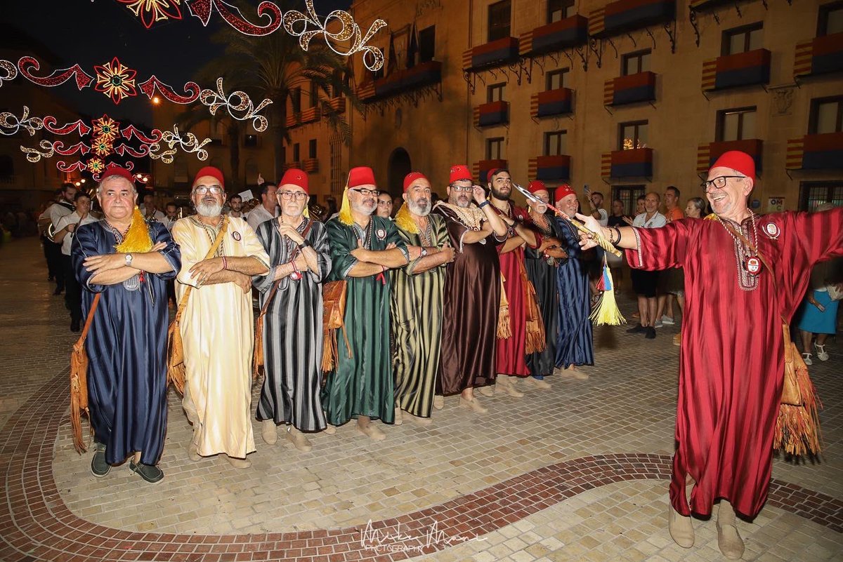 MikeFotoLife's tweet photo. 🌴ENTRAETA MOROS Y CRISTIANOS🌴

En breve reportaje completo en FB Mike Mani Fotografía 📸

Felices fiestas de Agosto!! 😘

#elche #elx #festesdelx #festesdagost #fiestasdeagosto #fiestasdeelche #fotografía #photography #entraeta  #morosycristianos https://t.co/Tb2PjAUhnQ