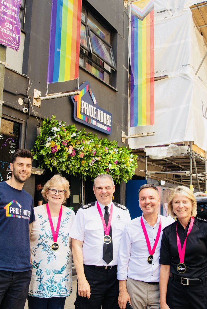 Great to see @DaveThompsonCC Chief Constable, @VJardineWMP Deputy Chief Constable & @CRCanty  showing their support for @PrideHouseBham with its Co founder @PieroZizzi today ❤️