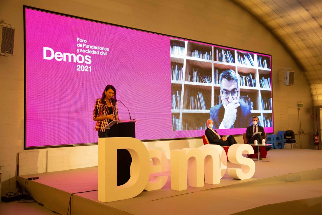 AEF_fundaciones's tweet image. ¿Recordáis lo bien que lo pasamos en #Demos2021?

¡Este año volvemos a celebrar @foro_demos los días 28 y 29 de noviembre!
Nos encantaría contar con vuestra participación para #Demos2022 así que...¡No olvides enviar tus propuestas antes del 30/9! fundaciones.org/es/noticias-ae…