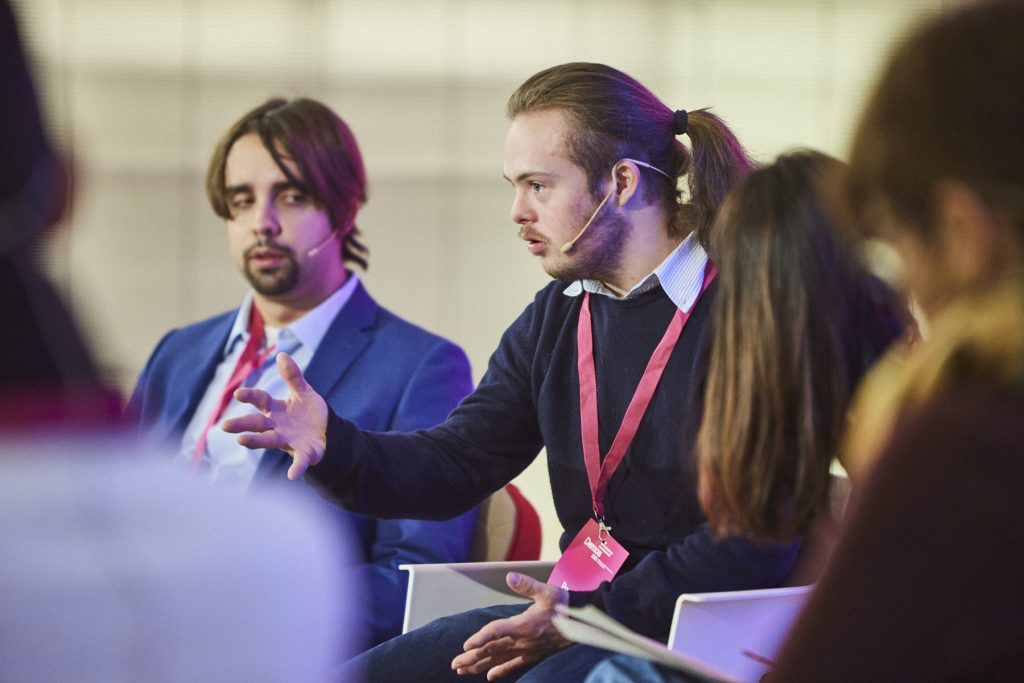 AEF_fundaciones's tweet image. ¿Recordáis lo bien que lo pasamos en #Demos2021?

¡Este año volvemos a celebrar @foro_demos los días 28 y 29 de noviembre!
Nos encantaría contar con vuestra participación para #Demos2022 así que...¡No olvides enviar tus propuestas antes del 30/9! fundaciones.org/es/noticias-ae…