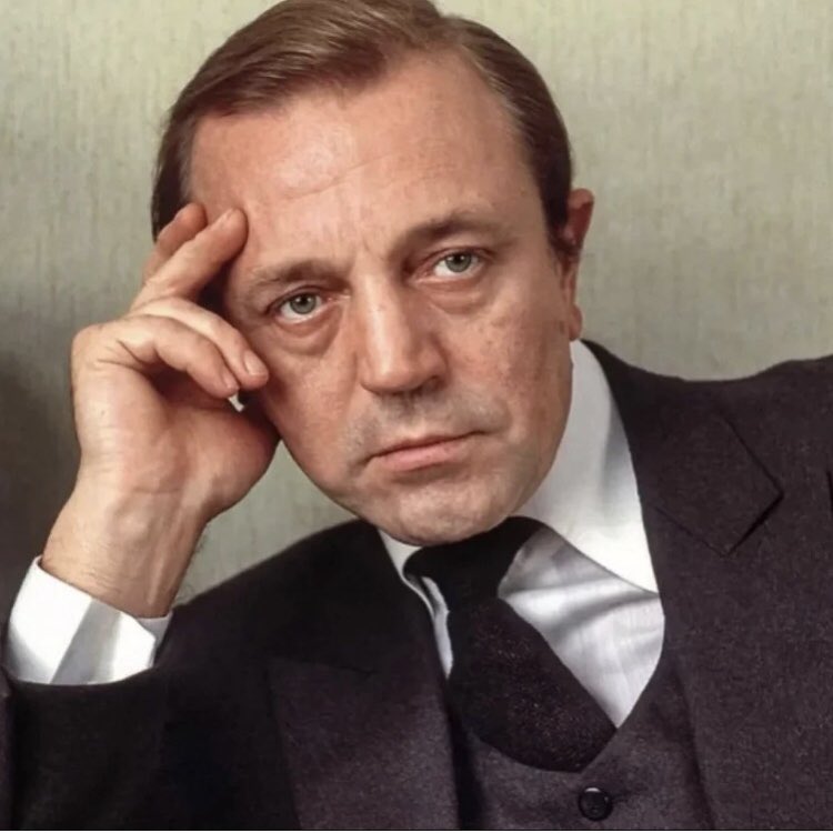 nevostruev_vb's tweet image. 8 августа 2000 года трагически погиб Анатолий Владимирович Ромашин.
Актёр театра и кино, кинорежиссёр. Лауреат Государственной премии СССР. Народный артист РСФСР.