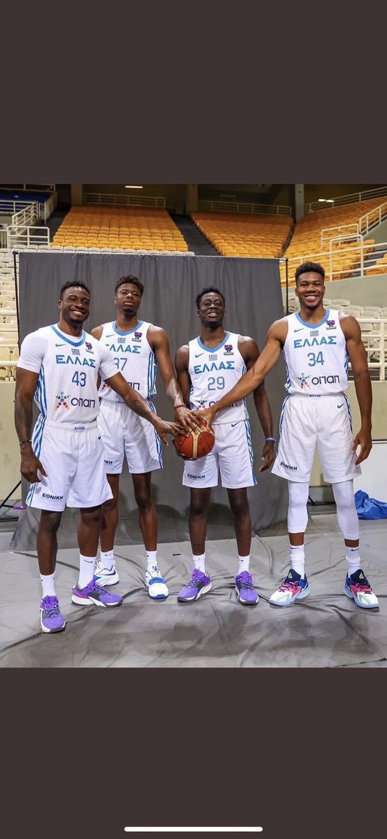 btzavar's tweet photo. #my_national_team #Hellas #HellasBasketball https://t.co/oD7Xy52Oa9