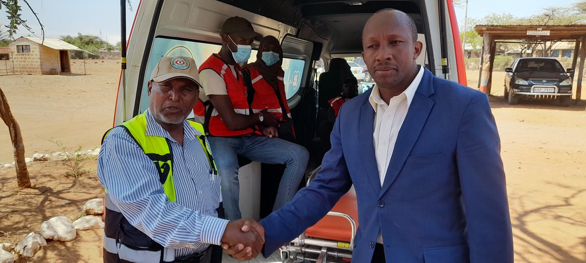 RPPL006's tweet photo. As part of final preparations EWER WSR Committee members meeting at JOCC Centre,we had a media briefing while receiving the @KenyaRedCross and Star Of Hope Association(SOHA) ambulances and first aiders who are on standby to offer any services required.
@Uwiano_Peace 
@NCIC_Kenya https://t.co/ujBJTIOZPk