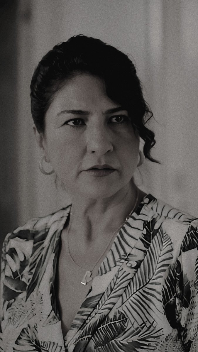 ReisimizHandan's tweet photo. Canan ✨🖤
@ghatihan / #gülçinhatıhan
#GülMasalı #cananatabey https://t.co/4raD0bMnls