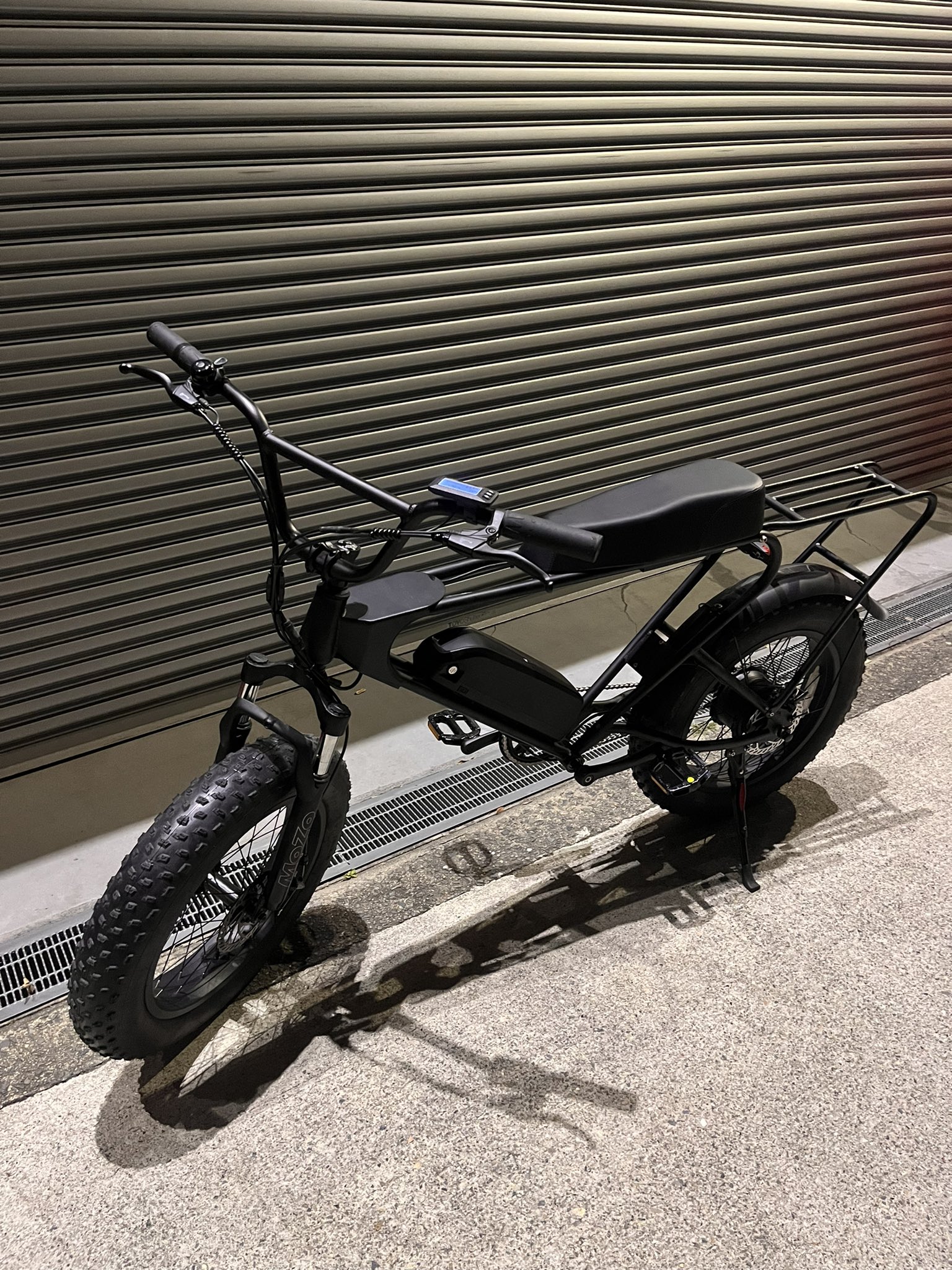 海外版・日本未発売】ADOA20F XE 電動アシスト自転車 500w