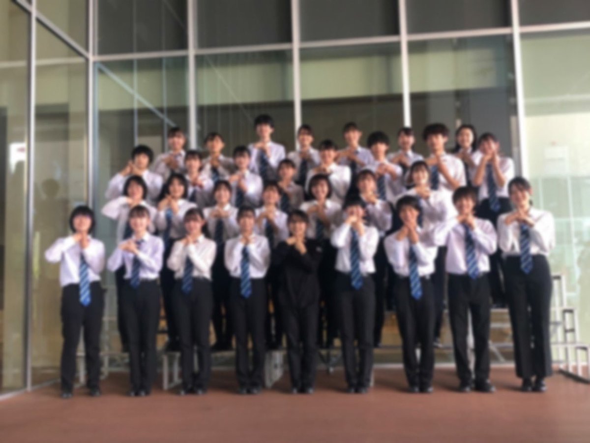 kisui_K76's tweet photo. 先日行われた神奈川県吹奏楽コンクールで、希望ケ丘高校は銀賞🥈をいただきました！

目指していたゴールド金賞・東関東大会への出場は逃してしまいましたが、コロナウイルスが流行している今、全員で出場できたことが最高の思い出になりました✨

応援してくださった皆様ありがとうございました🙇🏻‍♀️ https://t.co/2ZEvdZWjhd