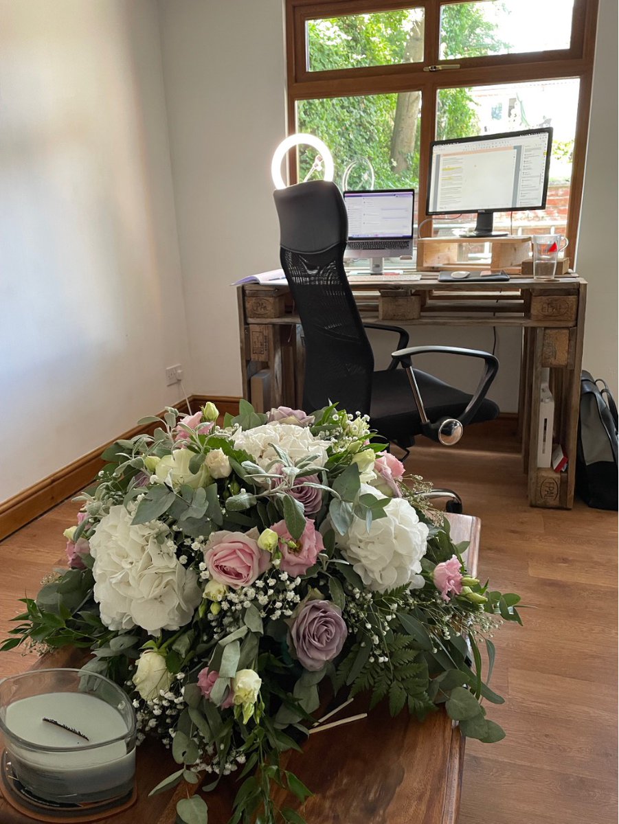 Emily has brightened up her home office with some summer smells to calm a stressful bidding space #summersmells #winning