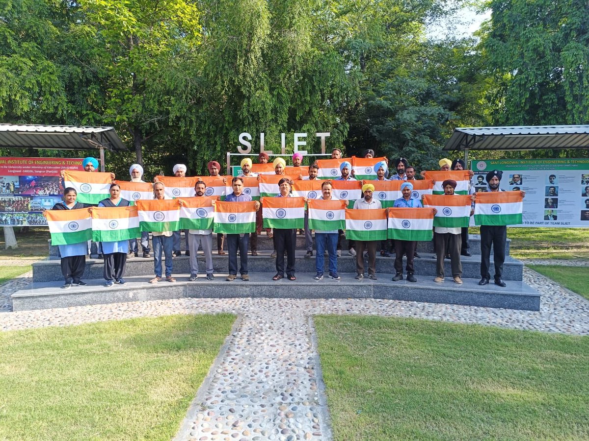 officialsliet's tweet photo. यही समय है, भारत का अनमोल समय है। असंख्य भुजाओं की शक्ति है,हर तरफ देश की भक्ति है। तुम उठो तिरंगा लहरा दो, भारत के भाग्य को फहरा दो।आइये आज़ादी का अमृत महोत्सव मनाएं,13 से 15 अगस्त हर घर तिरंगा फहरायें।
#MomentsWithTiranga #harghartiranga 
#maibharathu 
#amritmahotsav #indiaat75 https://t.co/dbLJ7irbl1