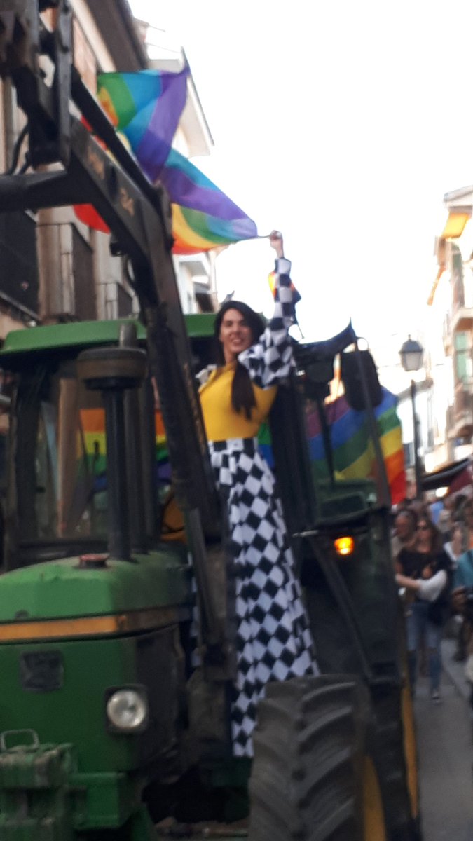 GpLu25's tweet photo. Celebración de  #orgullolgtbi , revindicación de diversidad rural en Barco de Avila. Felicidades a todo el pueblo. Nos gustó el apoyo de amigues del Coro @VocesLGTBMadrid , el buen hacer de @VaniaVainilla1  Felicidades alcalde @VictorMorugij y corporacion del @aytobarcodeavil https://t.co/LxIrOBzhsS