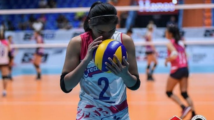 scuntlly's tweet photo. rt if u think alyssa valdez owns this pose https://t.co/TNSgytpp04