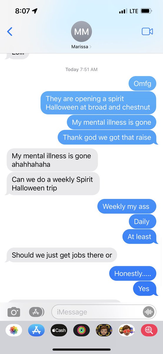 Kcronin26's tweet photo. Unhinged morning texts with your work bestie. https://t.co/bUhoDrxIm0