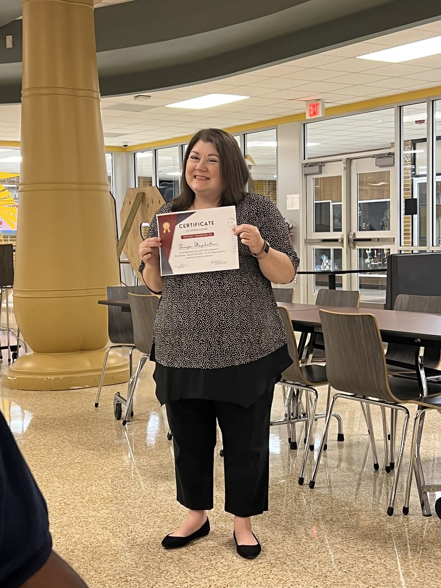 rvrinosa's tweet photo. Ms.@SonjaStapleton received a certificate for presenting for the SLC institute 
Thank you for great presentations. We need more staff like you.

@McDanielDiggs #SLCInstitute #WeChangeOurAimToHitZero 
@aldinesped https://t.co/UUEluV4UAy