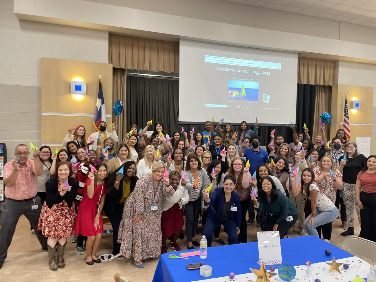 SolmariaBds's tweet photo. #ReachForTheStarsAndBeyond @CarrollColts #CEColts Day 1 for our staff! We’re ready! https://t.co/r8xHckU2Vz