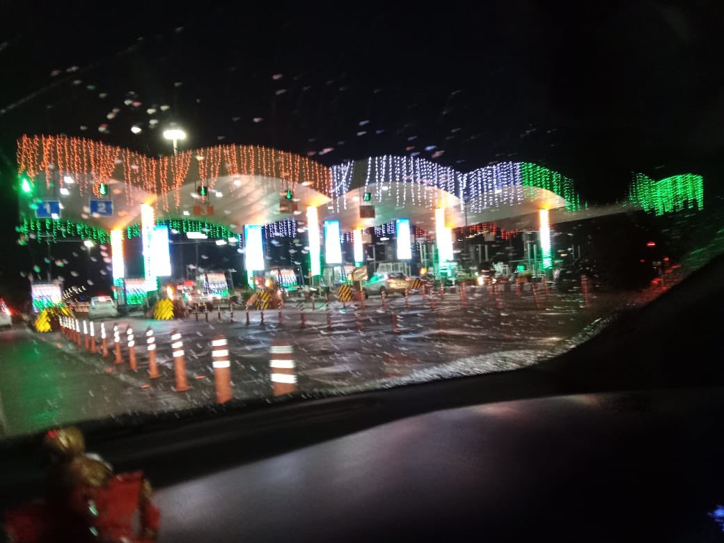 arvindkumar_ias's tweet photo. "Swatantra Bharat Vajrotsavalu"
1. #MJMarket 
2. #ORR toll point at Nanakramguda 
3. FOB at #Hyderabad Central, Punjagutta 

@KTRTRS https://t.co/0kd3o1ZidI
