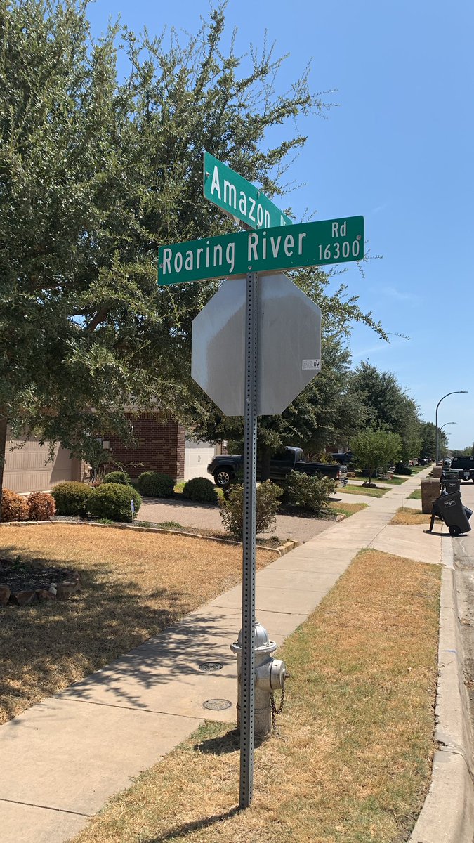 2 for 1 <a href="/ClaraLoveES/">Clara Love Elementary</a> @School_Jones <a href="/lisarcrosslin/">Lisa Crosslin, EdD</a> #clesbestyearyet body of water and Amazon 👏🏻👏🏻👏🏻