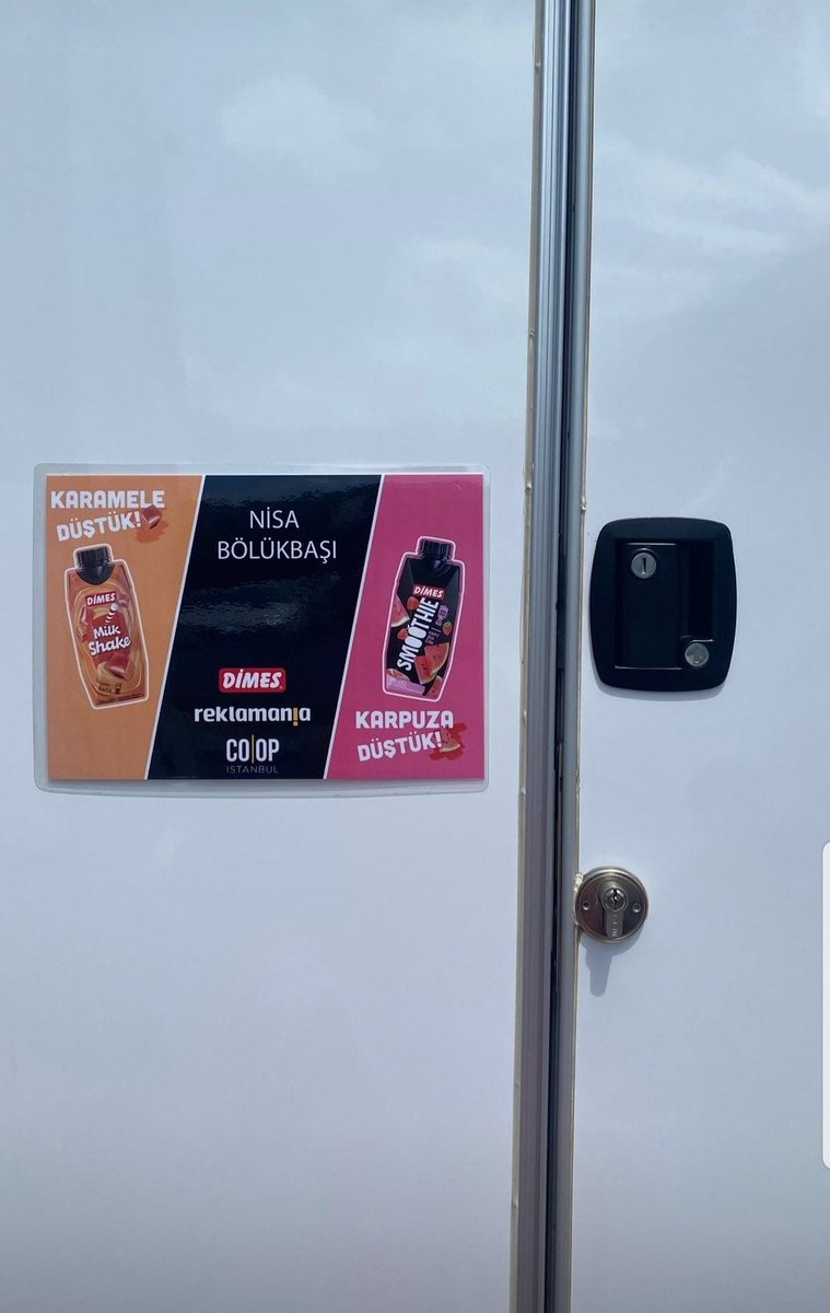 arkadaşlar hazımsızlık çekenler varsa buyrun özel karavanımızda bir soda ikram edelim baktık yangınınız hala geçmedi bir soğuk dimes karpuzlu smoothie de olur #NisaBölükbaşı