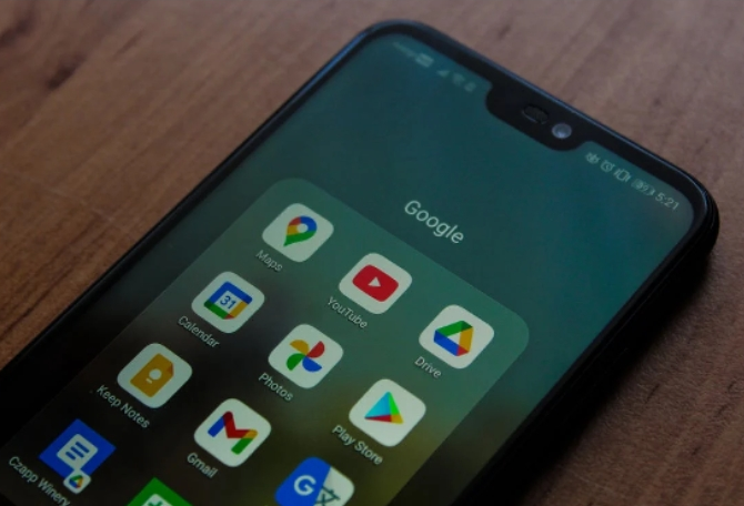LewatOnline's tweet photo. Google Drive Hampir Penuh? Ini Tips Mengatasinya https://t.co/ebJAJU0cEP https://t.co/Hm79X4ejun