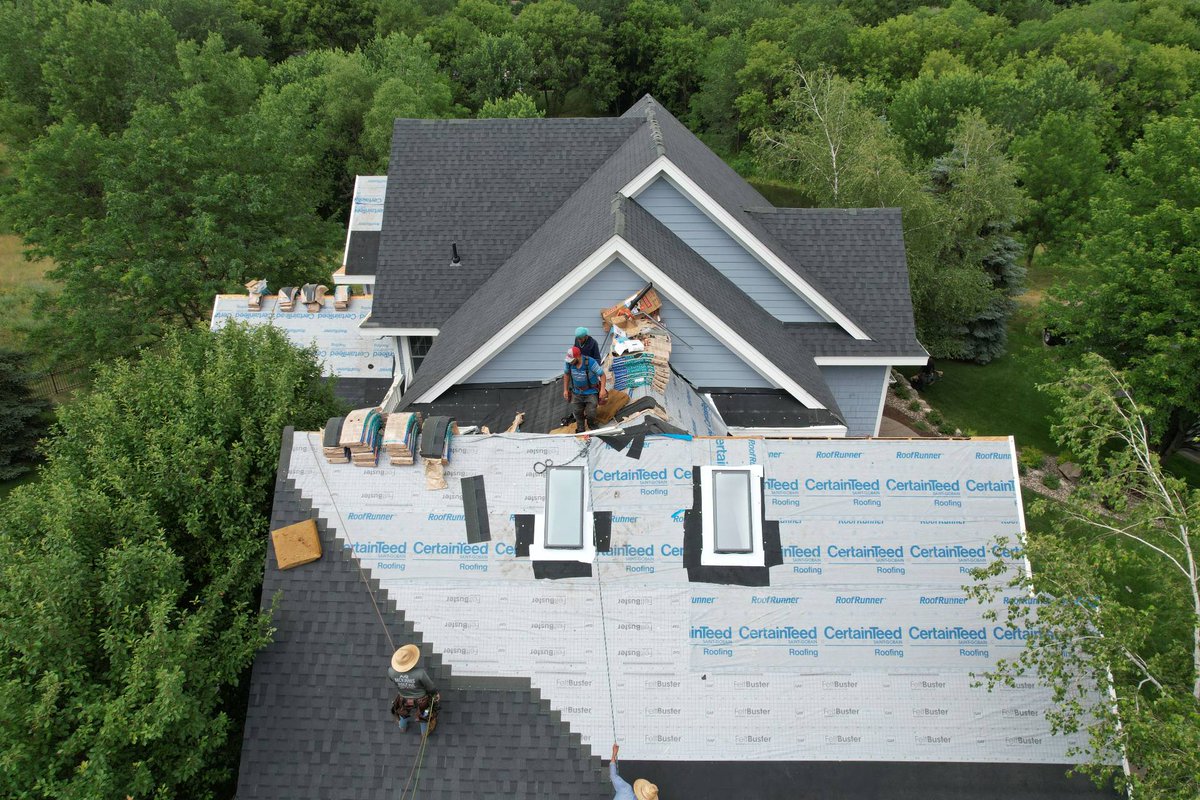 WeathersafeInc's tweet photo. Working around skylights is no problem! And if you’re in need of new ones, we can install them for you. #roofrepair #roofreplacement https://t.co/ajSGzEne1i
