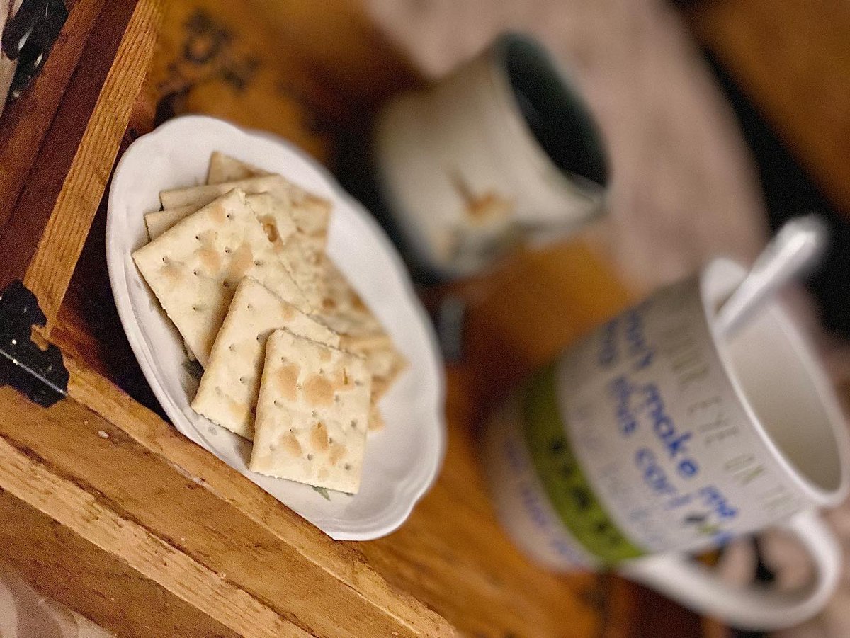 kfoxx_writes's tweet photo. I’m feeling unwell today and am back in bed. 12 brought me soup, crackers, and tea. 🥰 Since my #writer brain never shuts off, I moustache: Does your MC get sick in your #wip? How do they handle it?

#WritingCommunity #writingq #kfoxxdaily #bonusquestion #writers #amwriting https://t.co/40EDldxchW