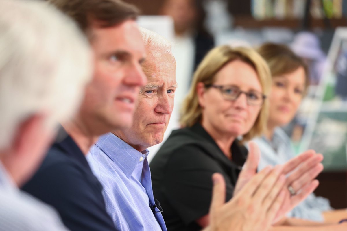 ryanhermens's tweet image. President Joe Biden attends a briefing with state and local leaders at Marie Roberts Elementary School in Breathitt County, Kentucky. @heraldleader @HLpublicsafety