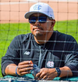SteveKrah's tweet photo. New head baseball coach @Sal1380Sal sets sights high for @HCHSWildcats.

https://t.co/n0tZxeptR1

#HanoverCentral
@Bridges2121
@NollBaseball
@BGWolvesBball
@SBbaseball219
@IllianaBaseball
@CulverBaseball
@glenn_baseball
@KVHSAthletics
@BaseballKnox
@HomePlateBAI
#IndianaRBI https://t.co/Hke67TdYPJ