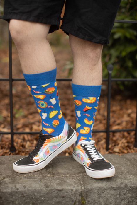 SockDreams's tweet photo. Veggie VS Junk Food, who would win?
https://t.co/LcxCBDbcnR
https://t.co/HekLBhFnfL
#snacks #ilovefood #foodsocks https://t.co/xJ9B91zfv1