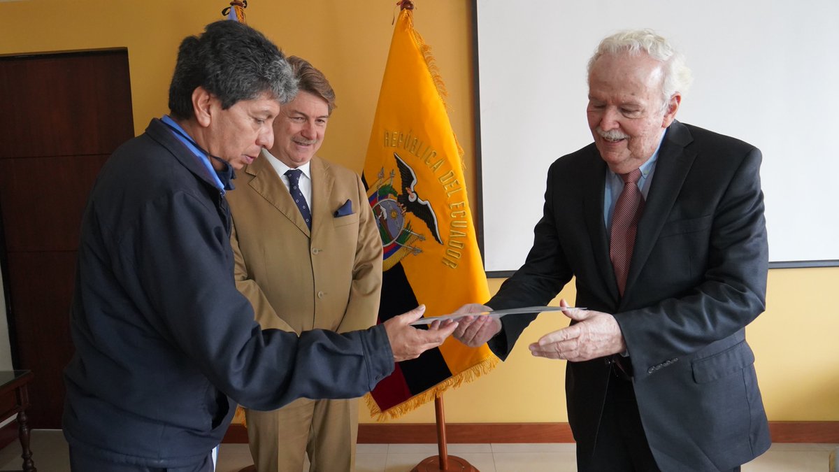 DGAC_Ecuador tweet picture