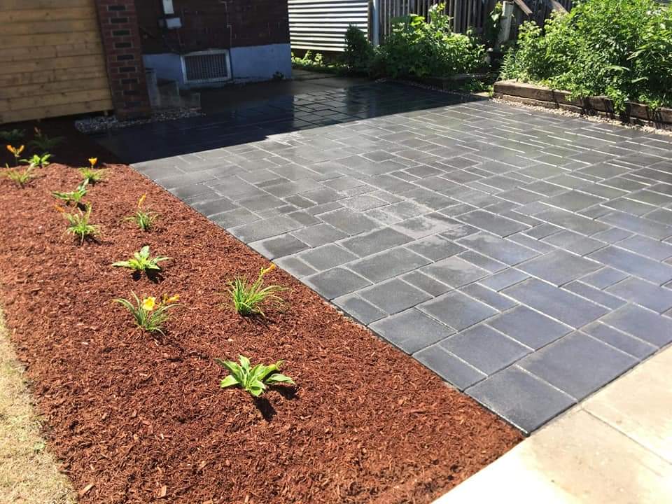 Paramount2005's tweet image. Simplicity makes a statement. #landscapingcompany #landscapeconstruction #patioinstallation #gardeninstallation