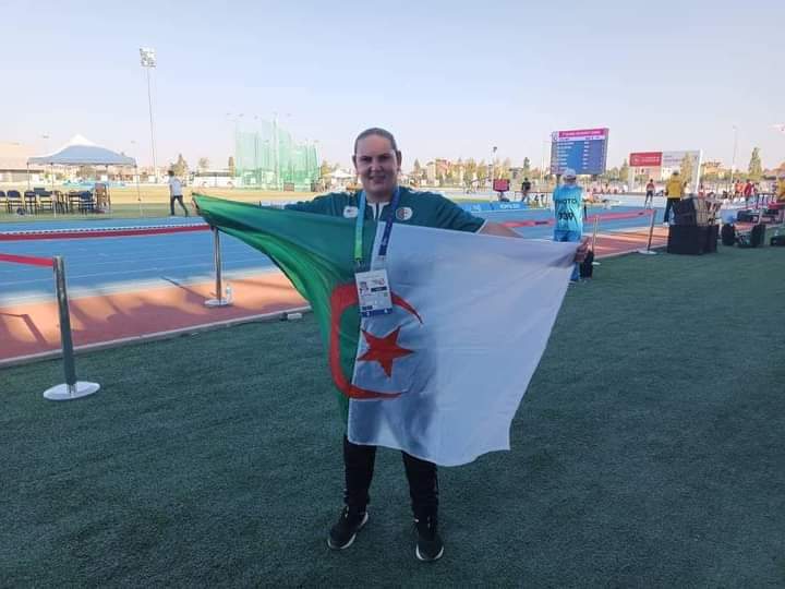 زوينة بوزبرة تهدي الجزائر أول ميدالية رمي المطرقة سيدات FZp7jtvXkAYcfmd?format=jpg