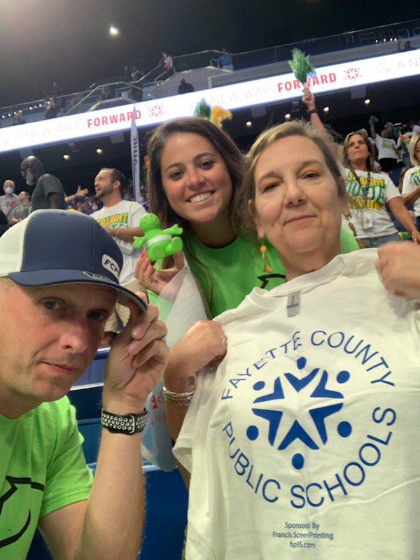 TheStablesFCPS's tweet photo. A great time today with friends and family of @FCPSKY starting the year off right!! #FCPSForward #TeamFCPS https://t.co/N9qI7tzpg3