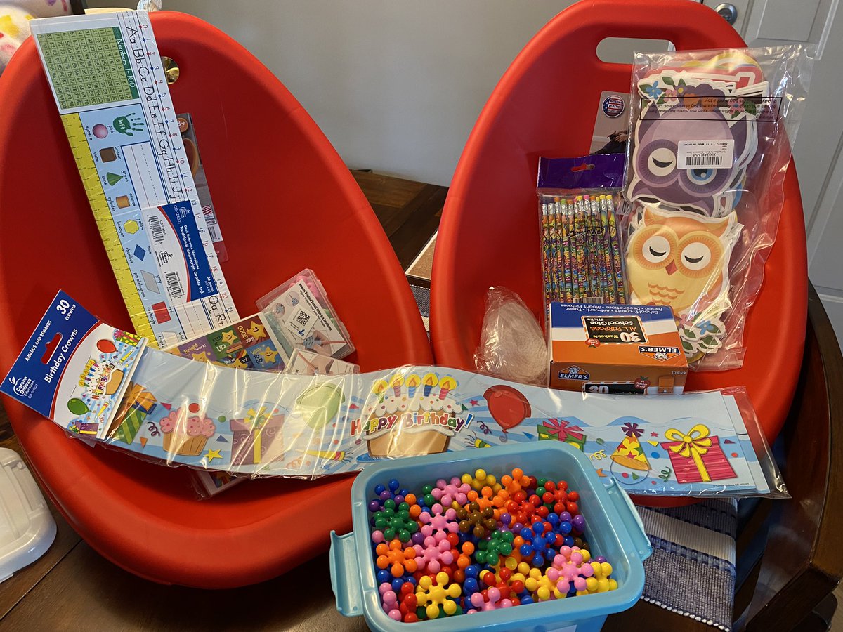 MrsQuimbySL's tweet photo. Thank you to everyone who has helped me kick off my 2022-23 school year with these awesome items! If you are still interested in helping me #clearthelist please check out some of the items on my Amazon wish list, including some great new read aloud books!! https://t.co/vPkOPQGyKq https://t.co/S8X4z9X7Xp