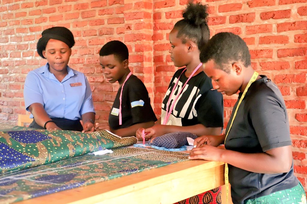 GSF_RC's tweet photo. From drawing patterns to making #straightskirts!
The sewing cooperative and training center supports teen mothers with the courage to learn and sustain their #kids life through a-one-year #sewingtrainings.
#Intake2022/2023
#KidsFirst
#womenempowerment https://t.co/Sk4aXAp2Qp