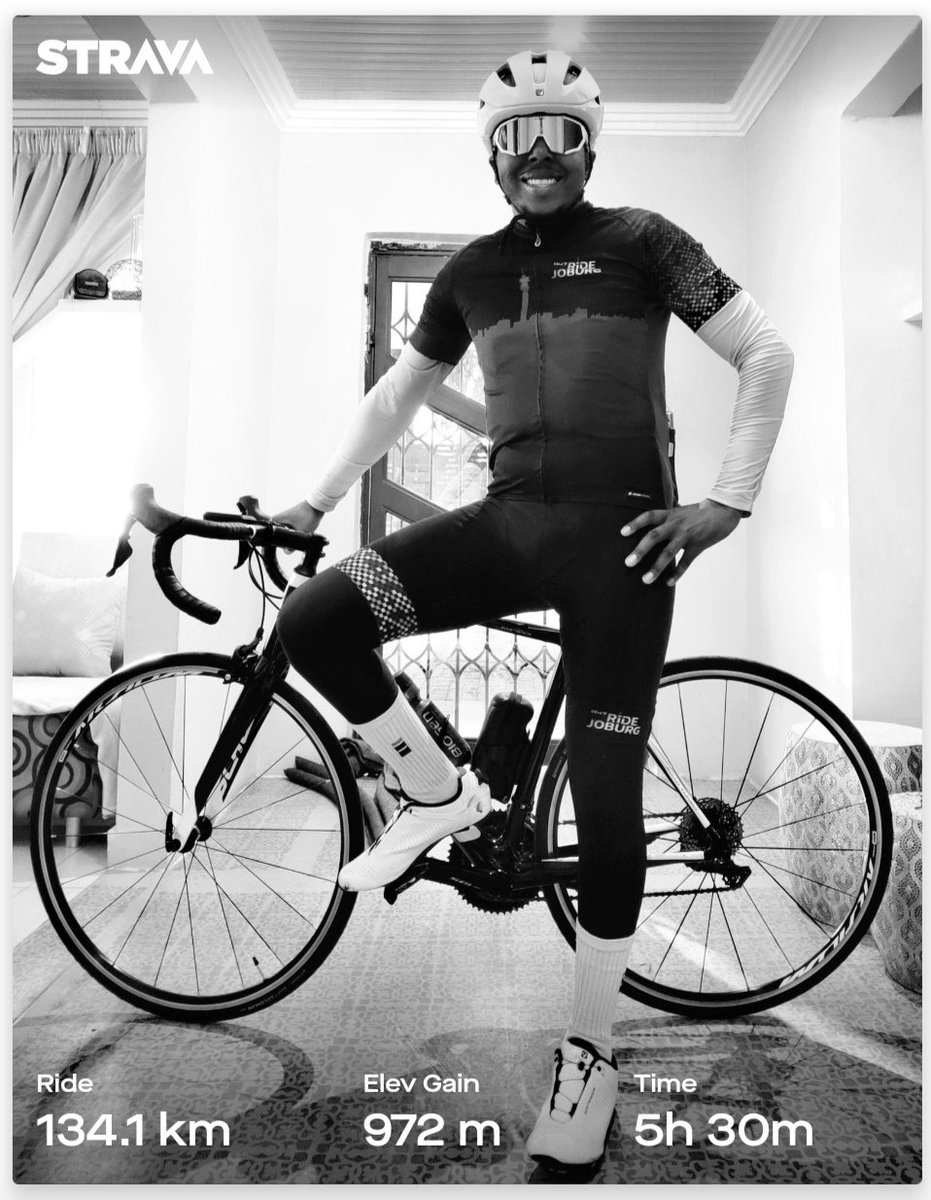 check_a_cyclist's tweet photo. LSD🚴🏾♂️Sunday🔥Sermon
A fantastic half day on the saddle🙌🏽
"It's a beautiful thing to ride your bike & feel the freedom, the after effects is a smile & years of good health" 👌🏽 - Maverick Mpya❤️
#CycleWithMAVERICK #CheckACyclist #cycling #cyclinglife #cyclinglove https://t.co/2Cw0uh54S1