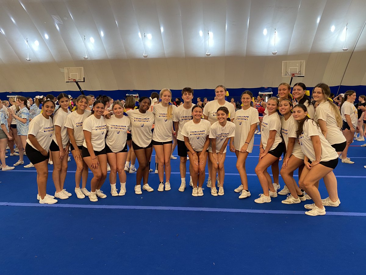 LHS _Winter Comp Cheer tweet media