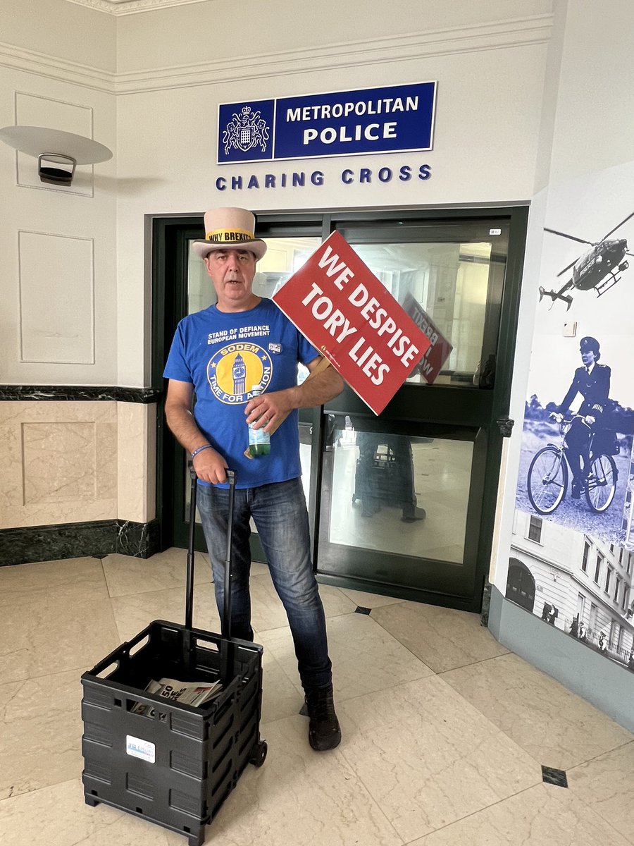 snb19692's tweet photo. Oh what a surprise! I’m meeting a police officer at Charring Cross police station to retrieve 2 x amplifiers. No further action! Well not from them anyway 🤣🤣🤣 https://t.co/Lm7fkhuy5z