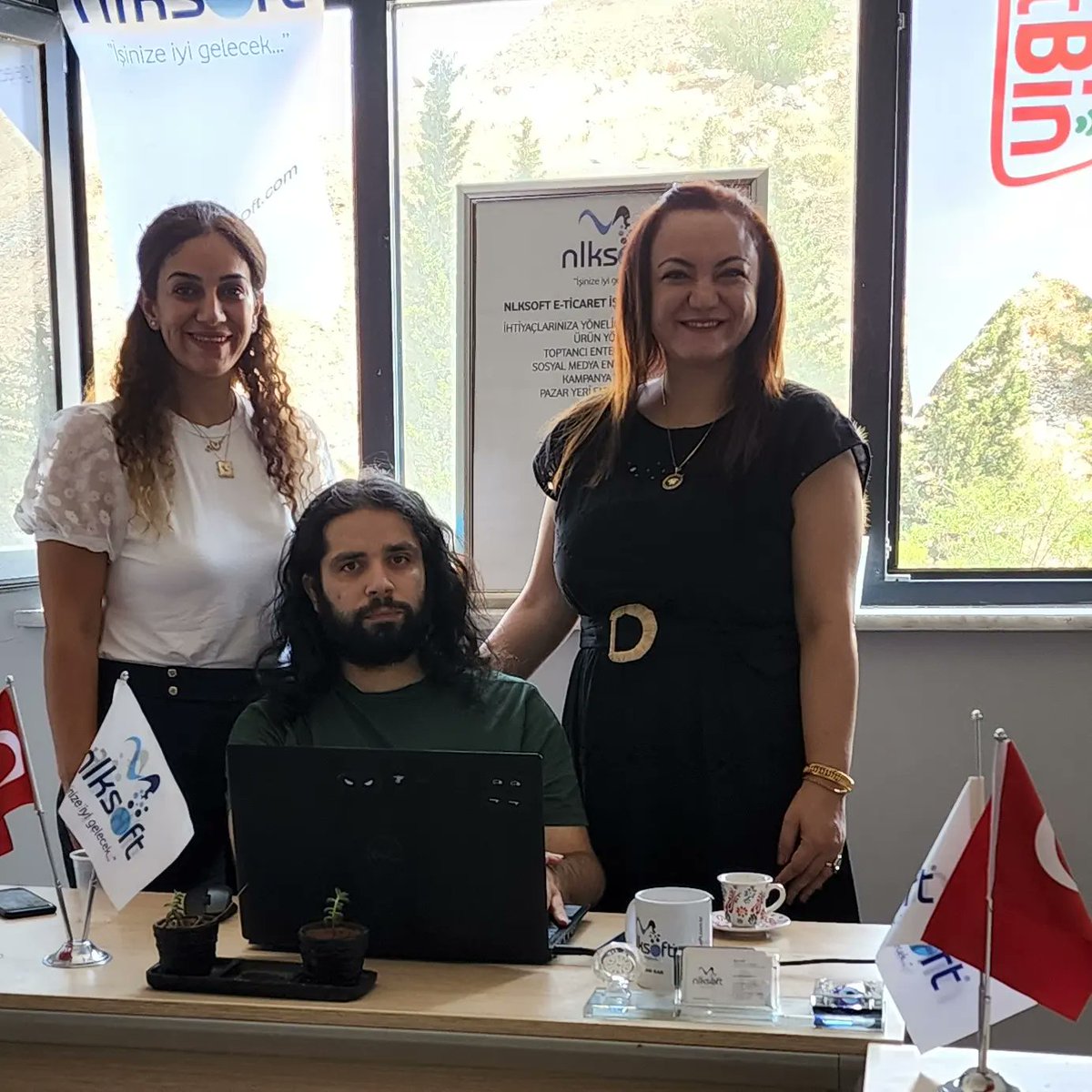 nalankurt's tweet photo. Bir işi yaparken, o işe gönül koymuyorsan o işi yapma. Yaparken içine sevgi katılmayan işten hayır gelmez 🙂 #nlksoft #teknokent #nlkbilgiteknolojileri #askisi #nlksoftargemerkezi #teknolojiaski @nlksoftware @nlksmart @akadirkar https://t.co/Xvo0nxnuUf