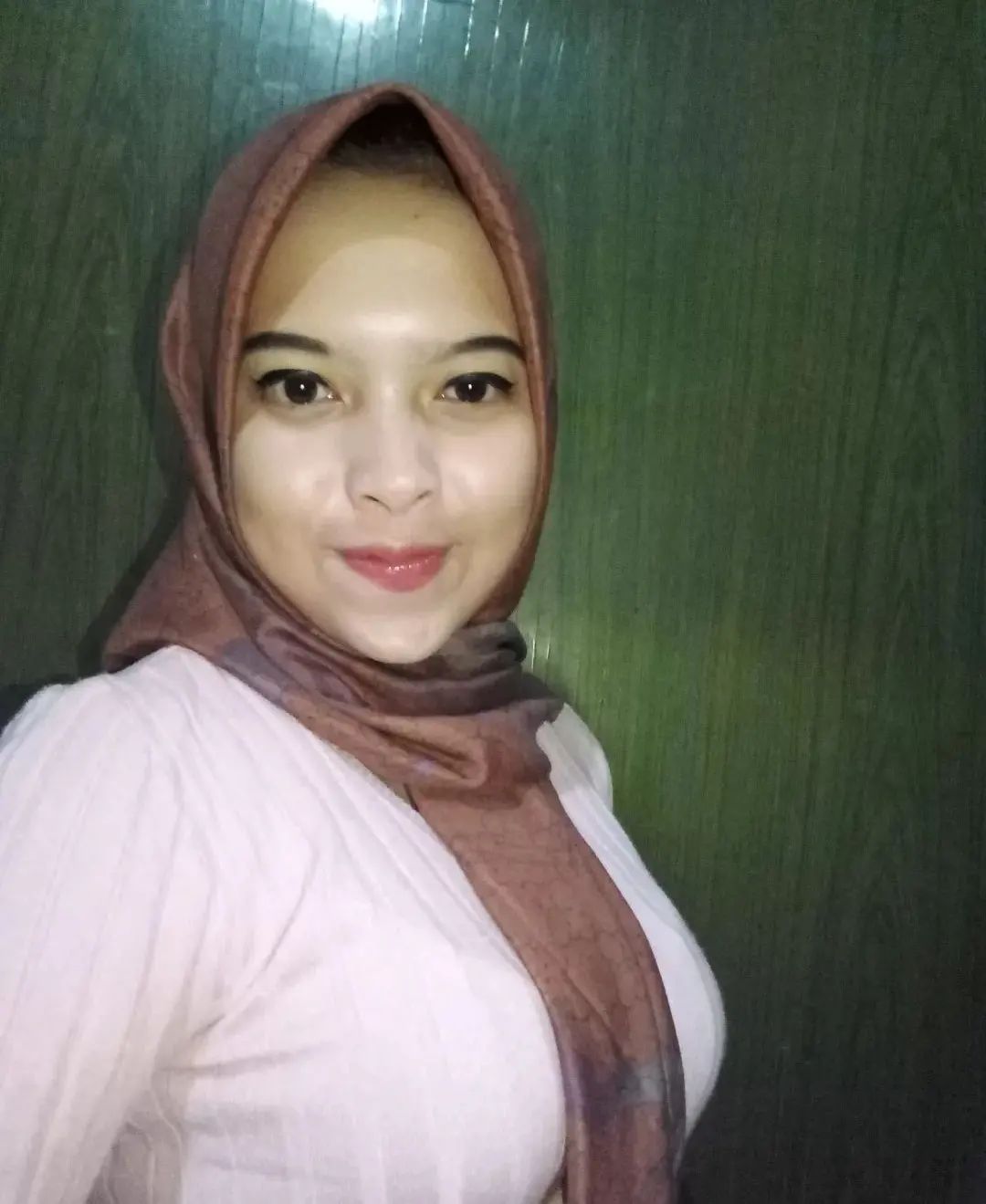 Mira on Twitter: "Capek kerja enaknya dienakin ehhh ð https://t.co