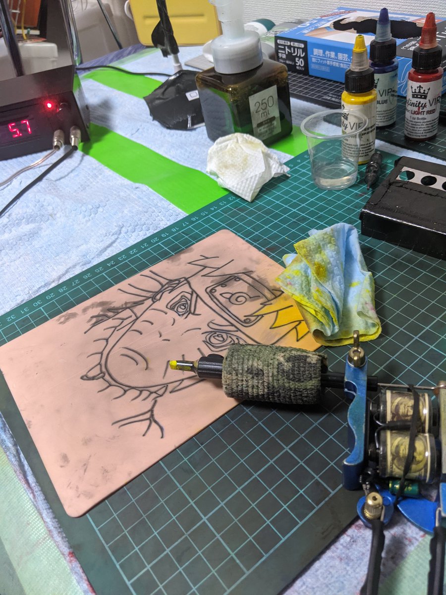 VA2t5TNTW78cPiV's tweet photo. ペン式マシンは彫ってる最中急に止まったりしないがコイルマシンは急に止まってしまう。
なぜだーあ。。。 https://t.co/ORLwiJjsJB